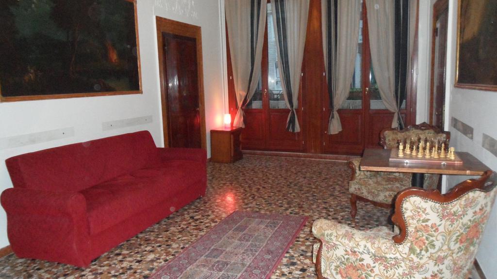 Youth Venice Palace מראה חיצוני תמונה