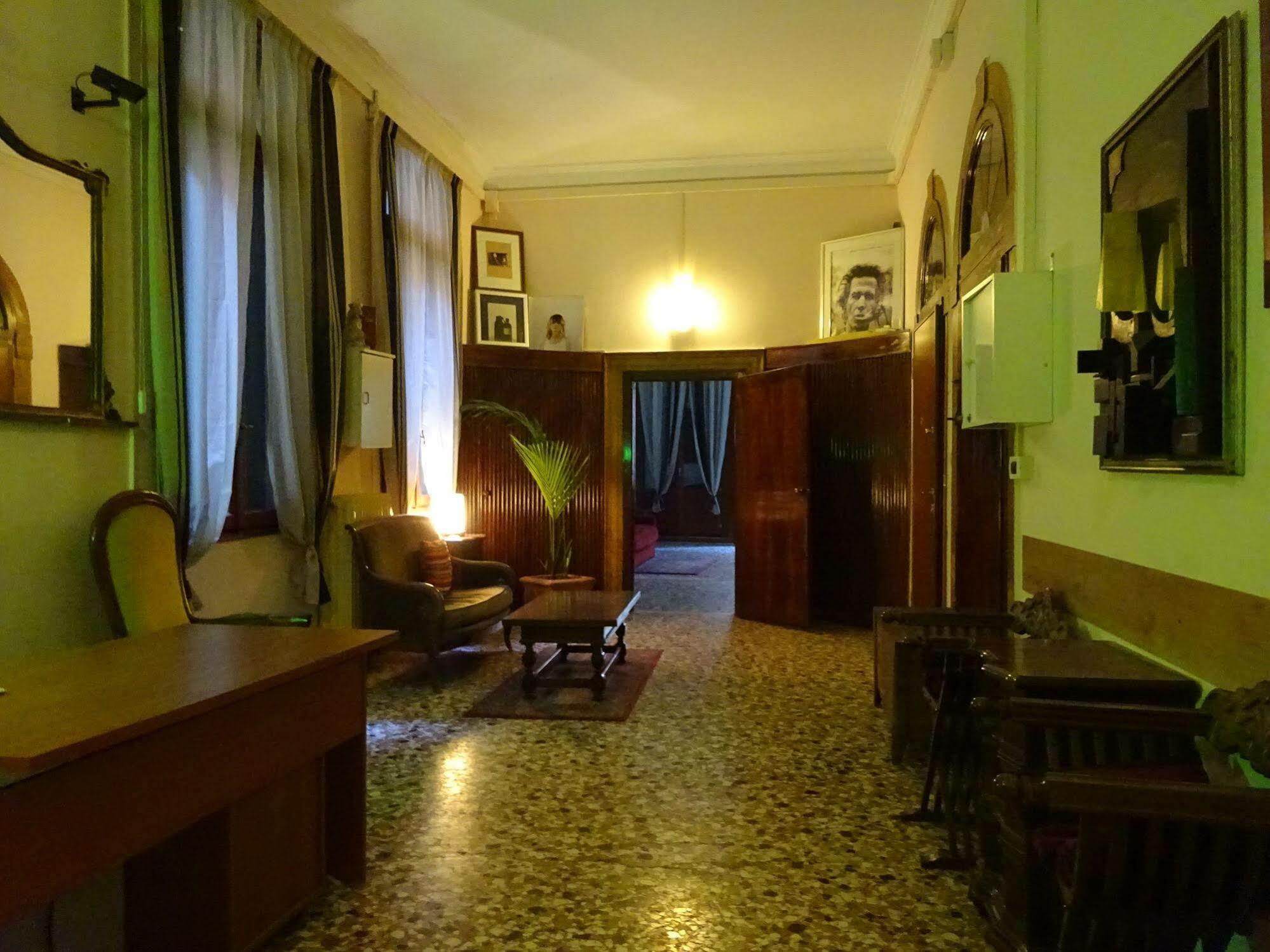 Youth Venice Palace מראה חיצוני תמונה