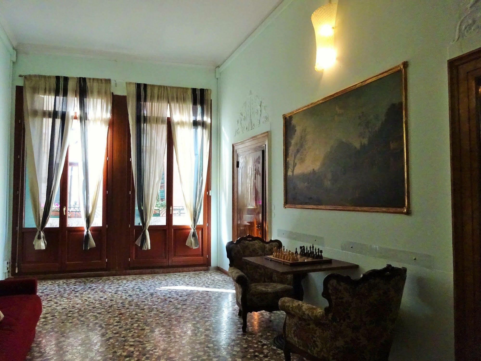 Youth Venice Palace מראה חיצוני תמונה